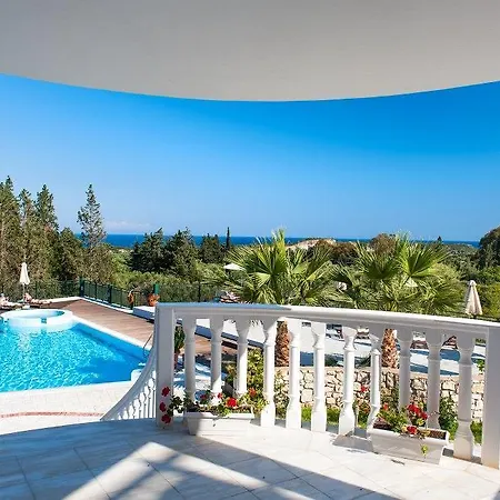 Belvedere Gerakas Luxury Hotel 4*