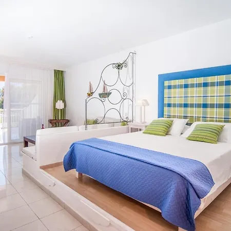 Belvedere Gerakas Luxury Hotel