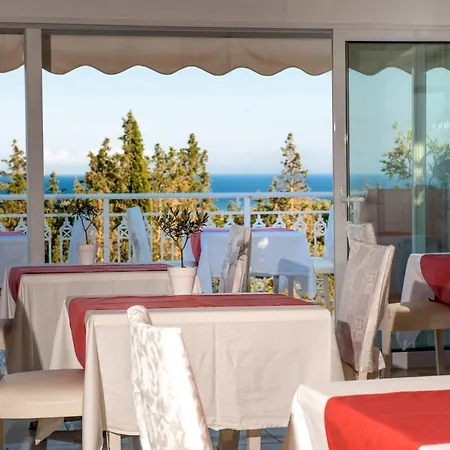 Hotel Belvedere Gerakas Luxury